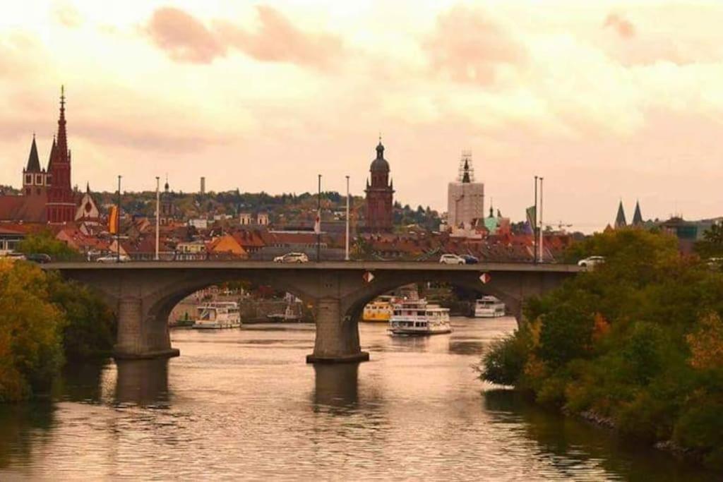 Willkommen In Wuerzburg اهلا بكم فى Willcome Extérieur photo