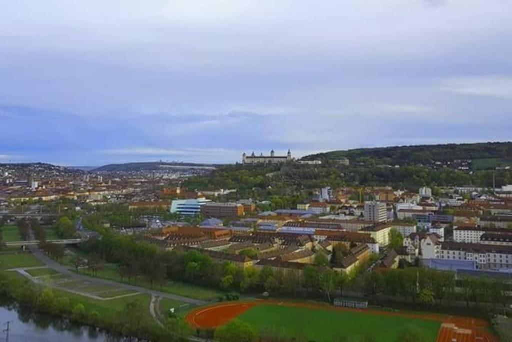 Willkommen In Wuerzburg اهلا بكم فى Willcome Extérieur photo